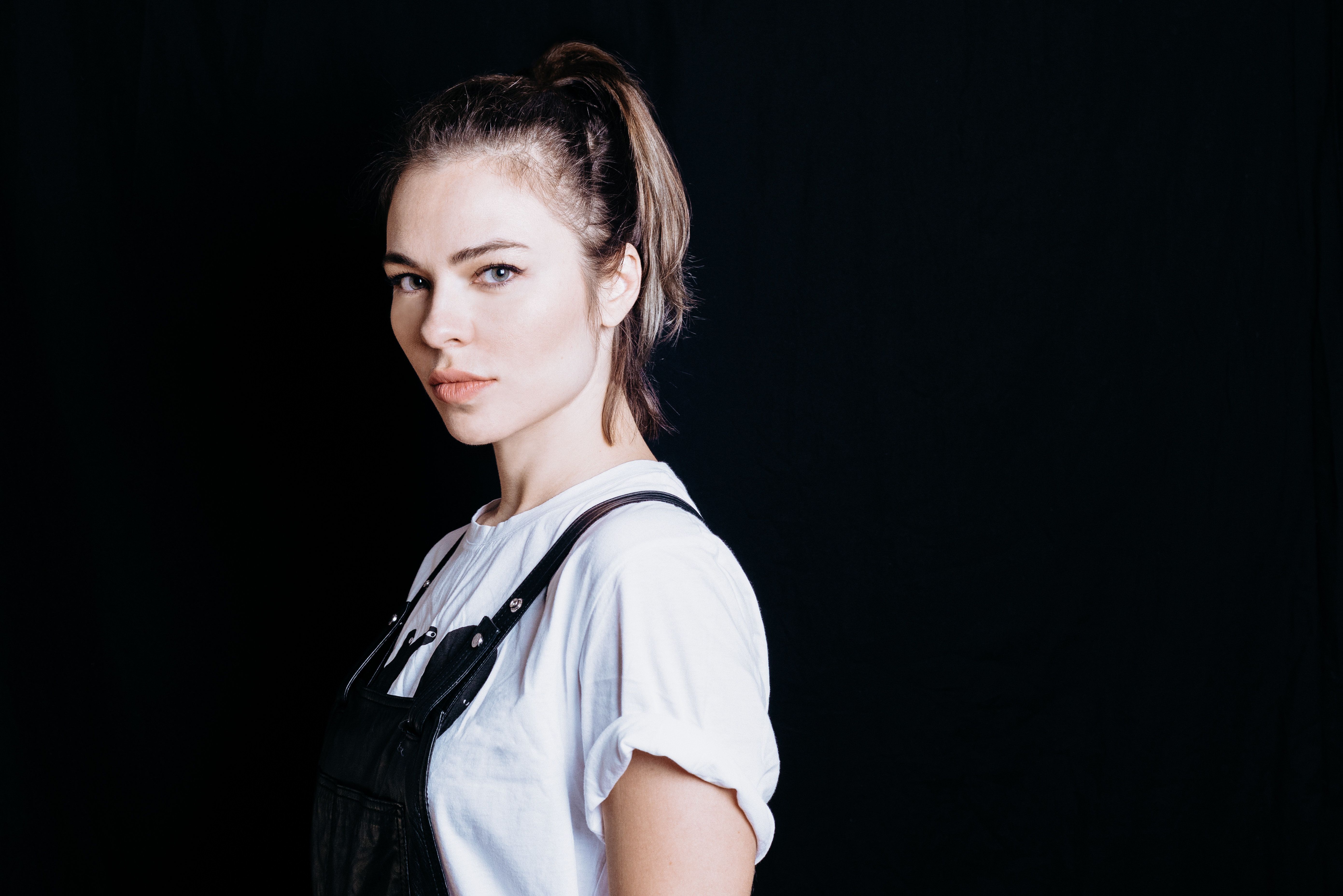 How Nina Kraviz Makes Her Techno Shows Feel Intimate