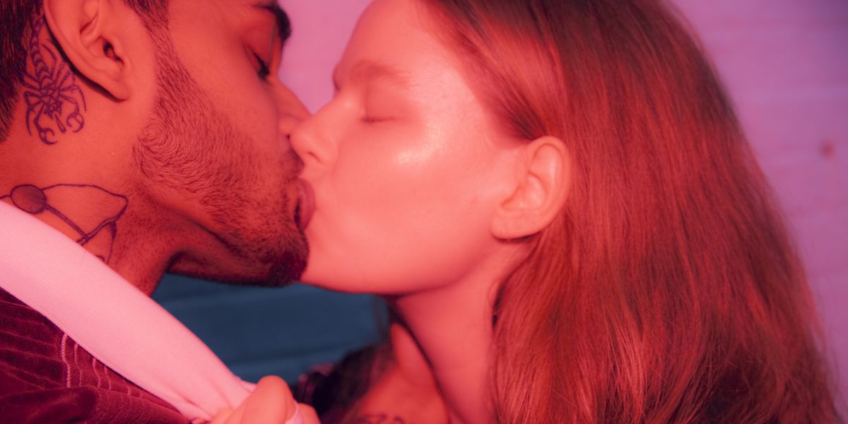 Peep These Gorgeous Shots of Four Real Couples Kissing