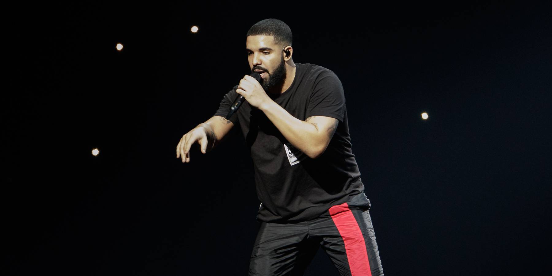 Drake Debuted A New Song At A New Zealand Concert Last Night