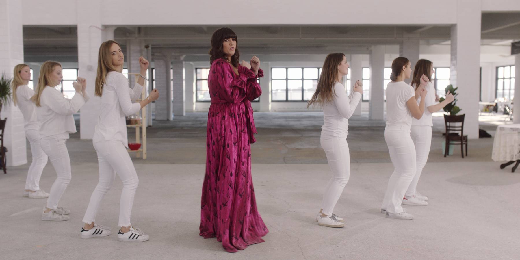 Emily Warren Strikes Out On Her Own in 'Poking Holes' Video