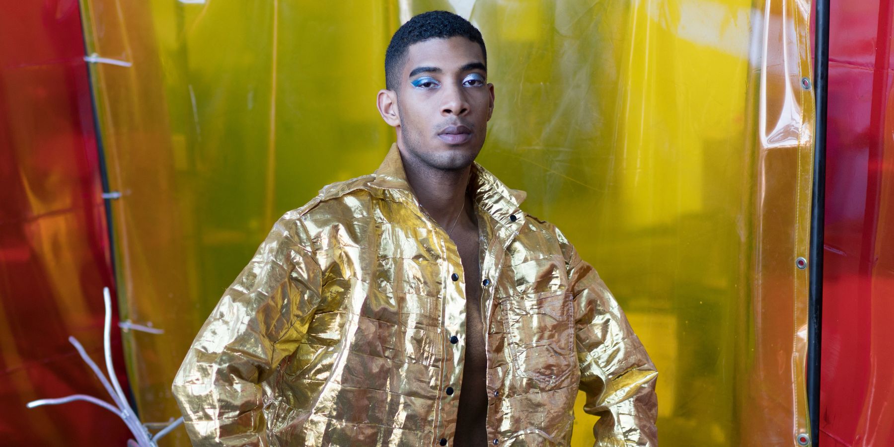 Rubby Brings Queer Femininity to a Woodshop in 'No Más'