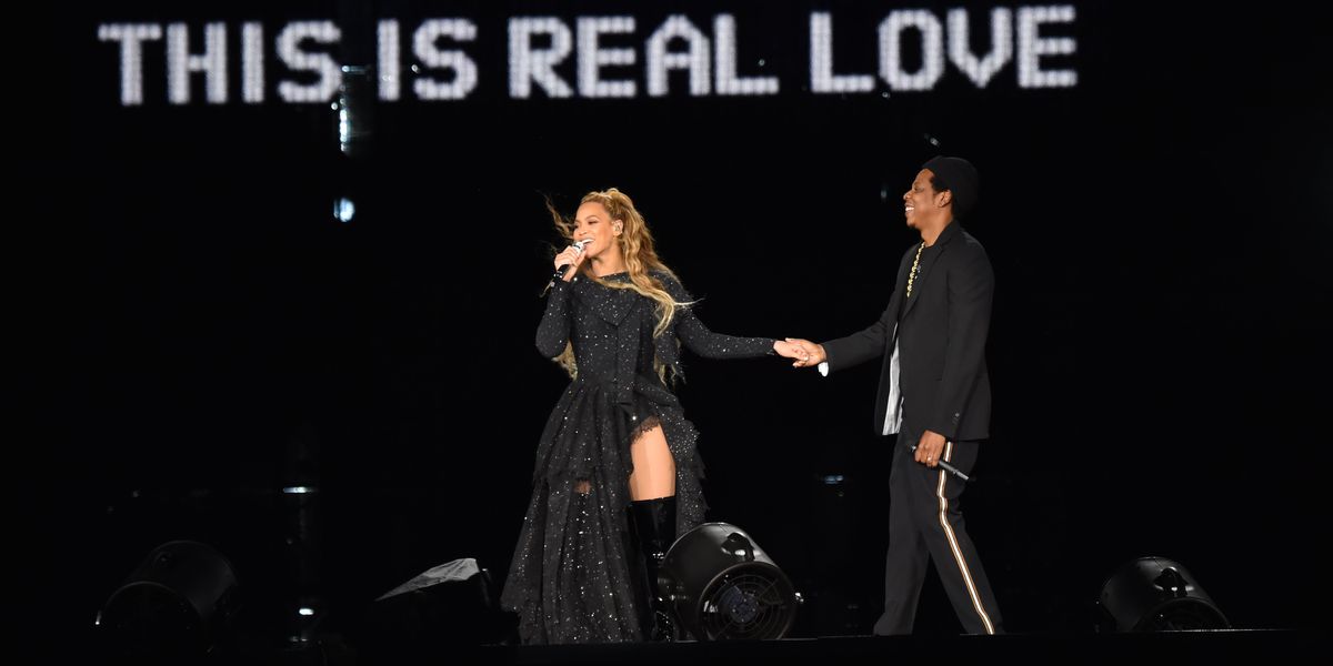 Beyoncé and Jay Z Reveal Steamy Photos at 'On The Run II'