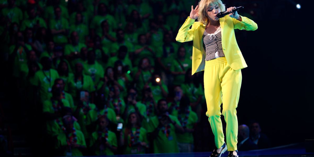 Carly Rae Jepsen Played a Midnight Show at Lollapalooza