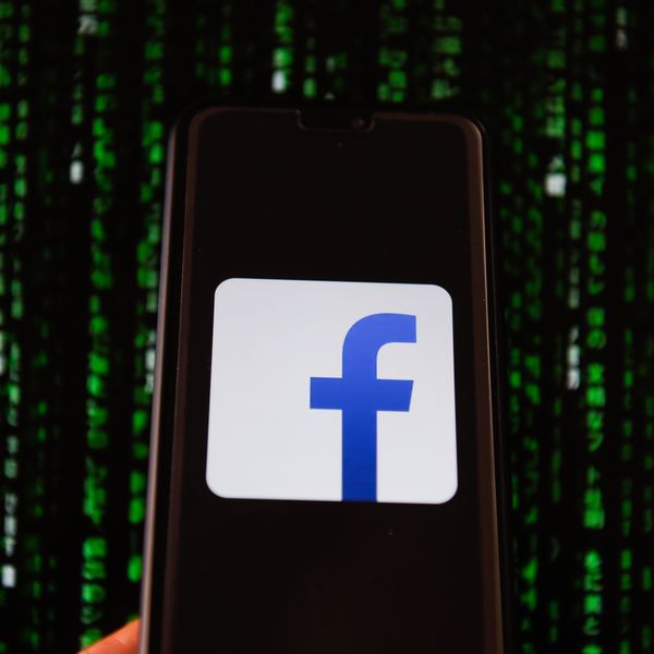 Forget Tinder, Facebook Is the Dating App of the Future