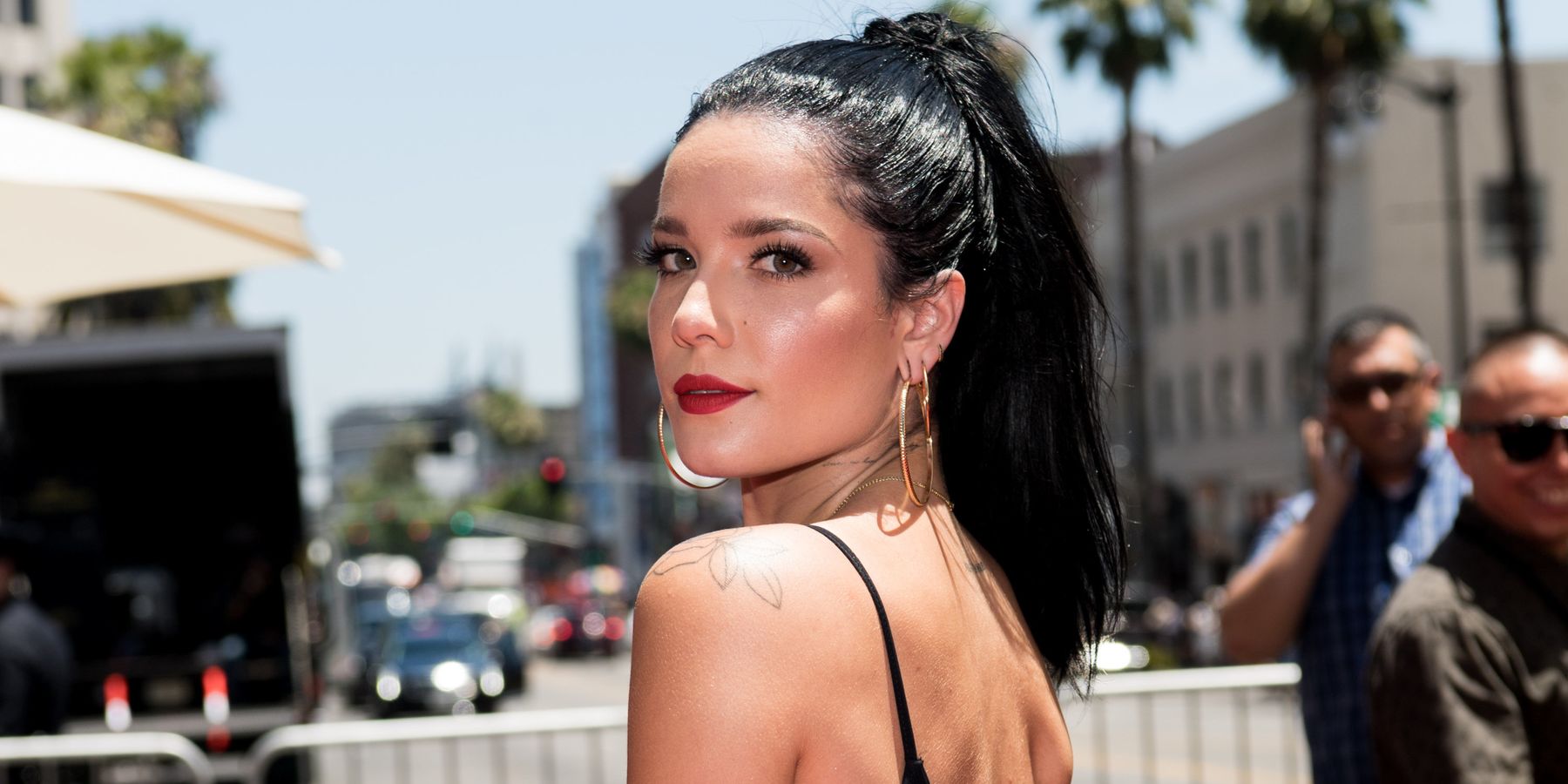 Halsey Has No Time For Machine Gun Kelly’s Nonsense