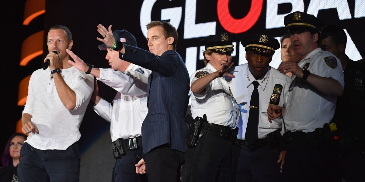 Barrier Collapse Causes Stampede at the Global Citizen Festival