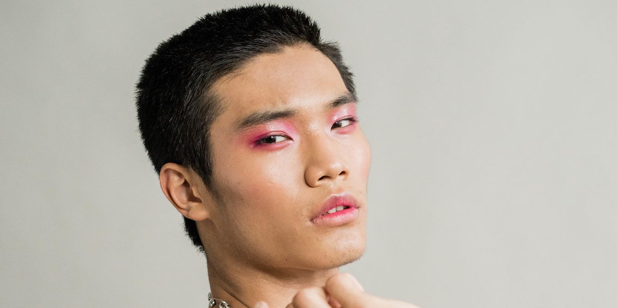 This Vegan Beauty Bag Is Your New Travel Savior