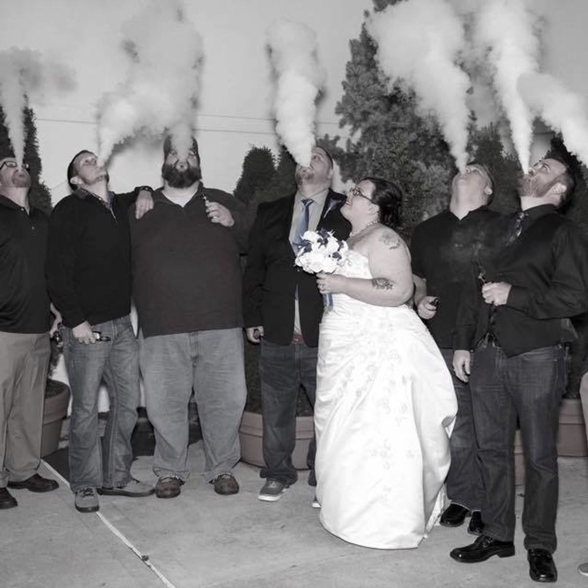 New Trend: People Are Vaping and Juuling in Wedding Photos - PAPER Magazine New Trend: People Are Vaping and Juuling in Wedding Photos - PAPER Magazine