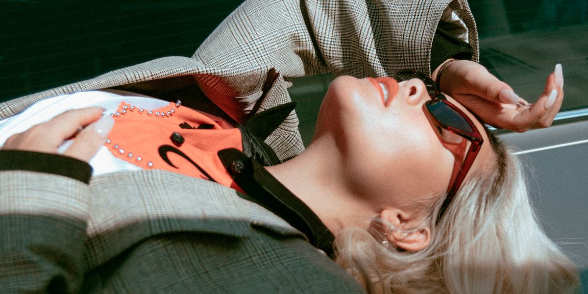 Liza Owen Picks up the Pieces in 'Room Full of Boxes'