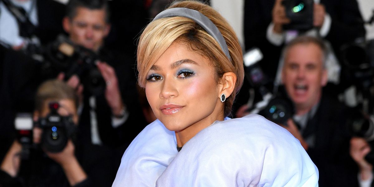 Zendaya in Cinderella Camp Loses Her Glass Slipper at the Met Gala
