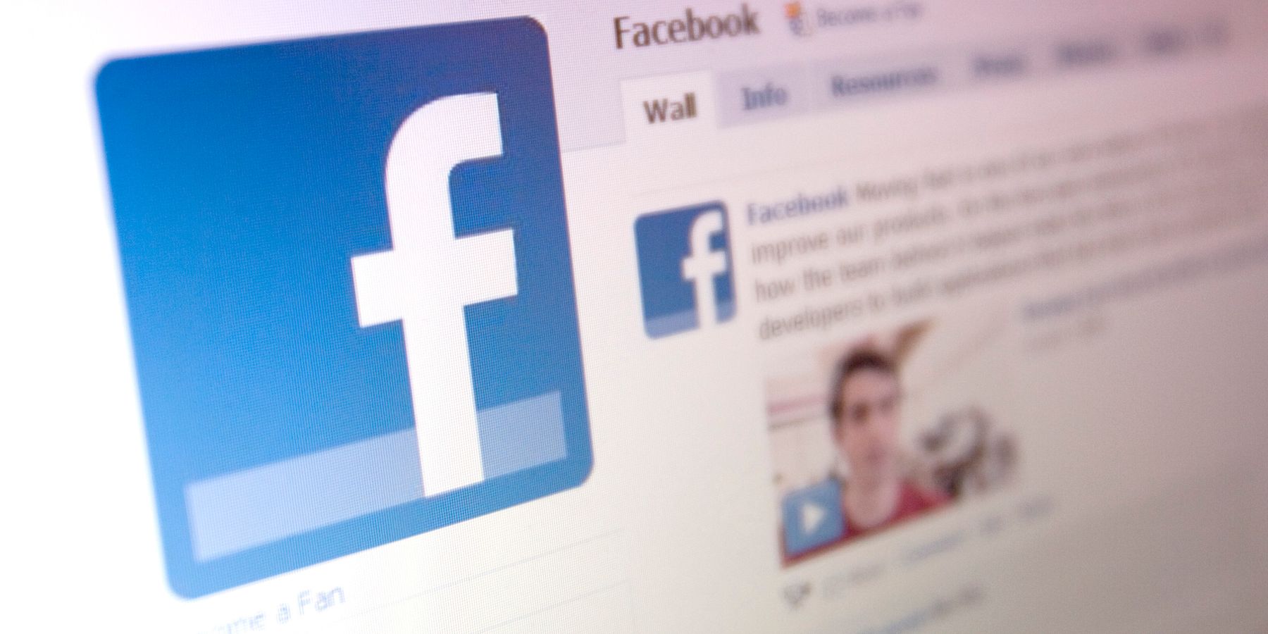 This Week in 2009: Facebook Became More Popular Than Myspace