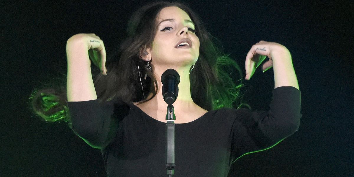 Lana Del Rey Is Actually a Cancer