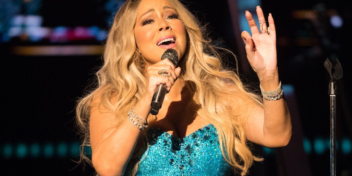Mariah Carey Crushes the Bottle Cap Challenge