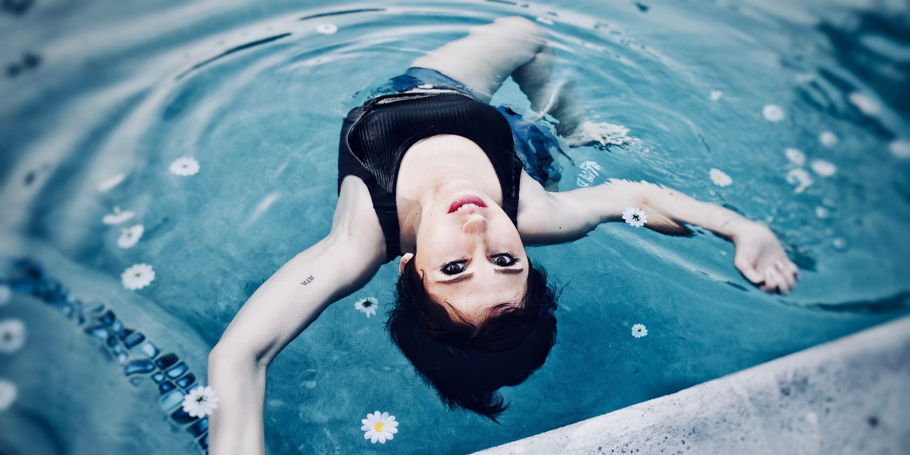 Hitmaker Skyler Stonestreet Premieres 'Everything It Wasn't'