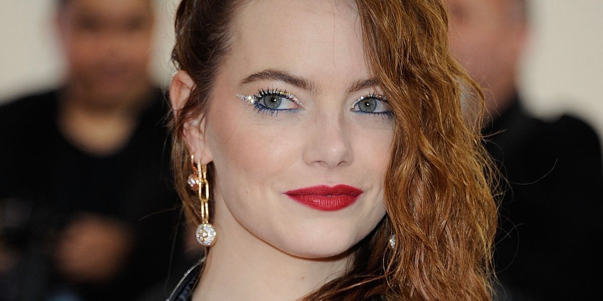 Here’s What Emma Stone Looks Like as Cruella de Vil