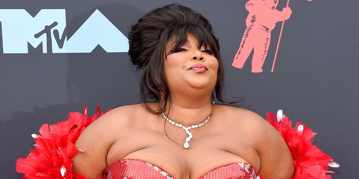 Lizzo Wears Custom Moschino at the 2019 MTV VMAs