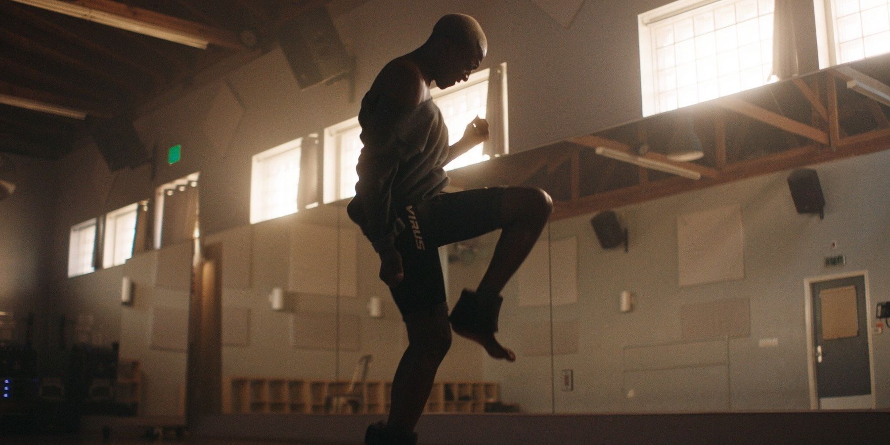 VINCINT Goes Full 'Flashdance'