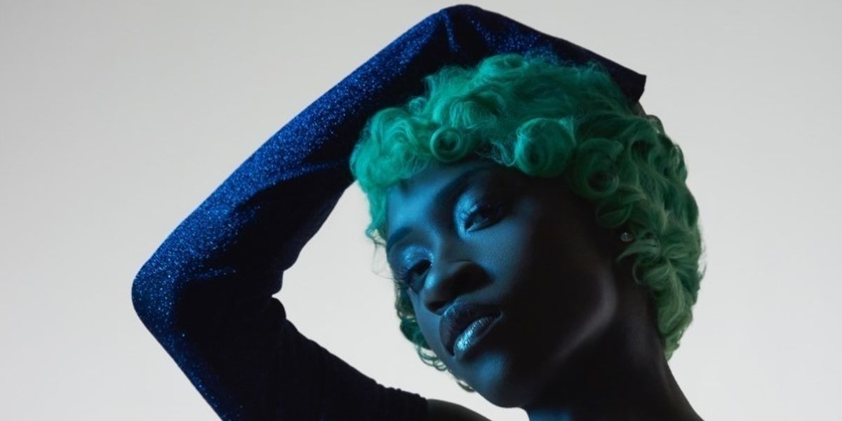 Ahsh Eff Wants You to Keep It Real Offline and Live in the Moment