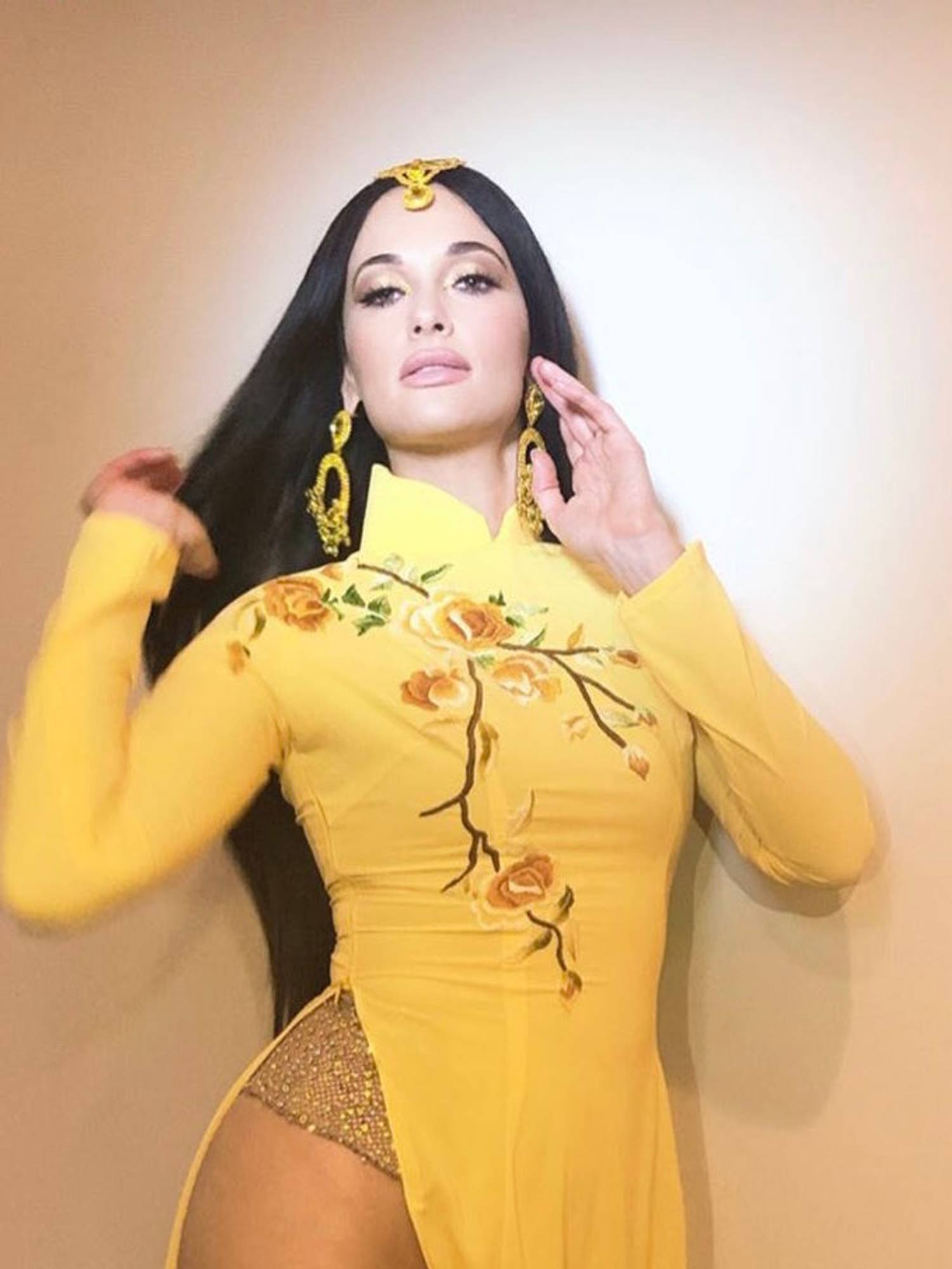 How Kacey Musgraves' Dress Fetishized Asian Women - PAPER Magazine How Kacey Musgraves' Dress Fetishized Asian Women - PAPER Magazine