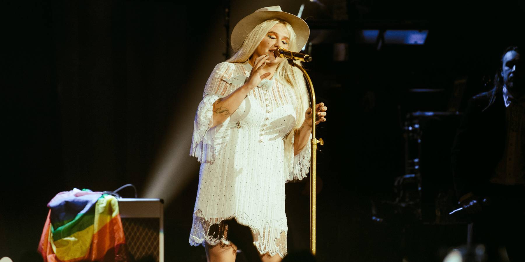 An Academy Award for Kesha's New Album Trailer