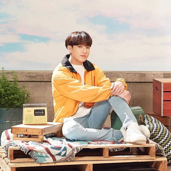 The BTS ARMY Is Obsessed with Jungkook's New Hair