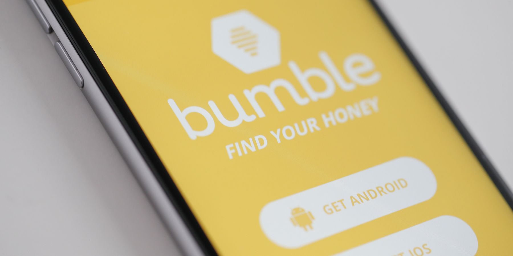 Bumble Is Giving Away Beauty Products for the Holidays