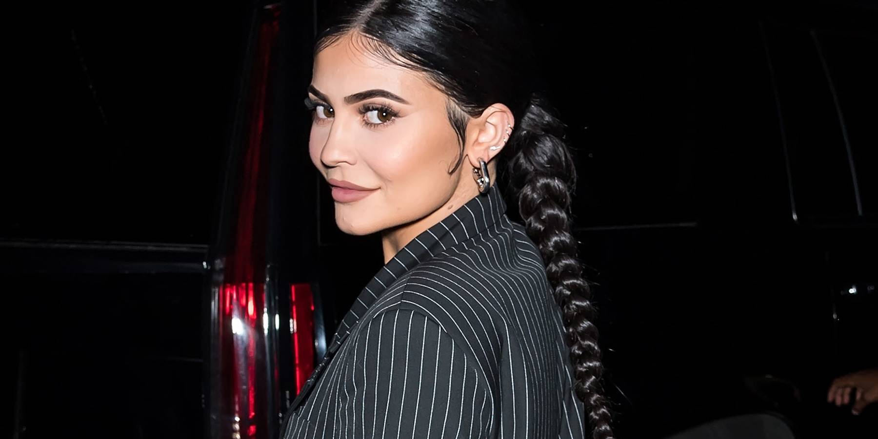 Kylie Jenner Sings at Justin and Hailey Bieber's Art Auction