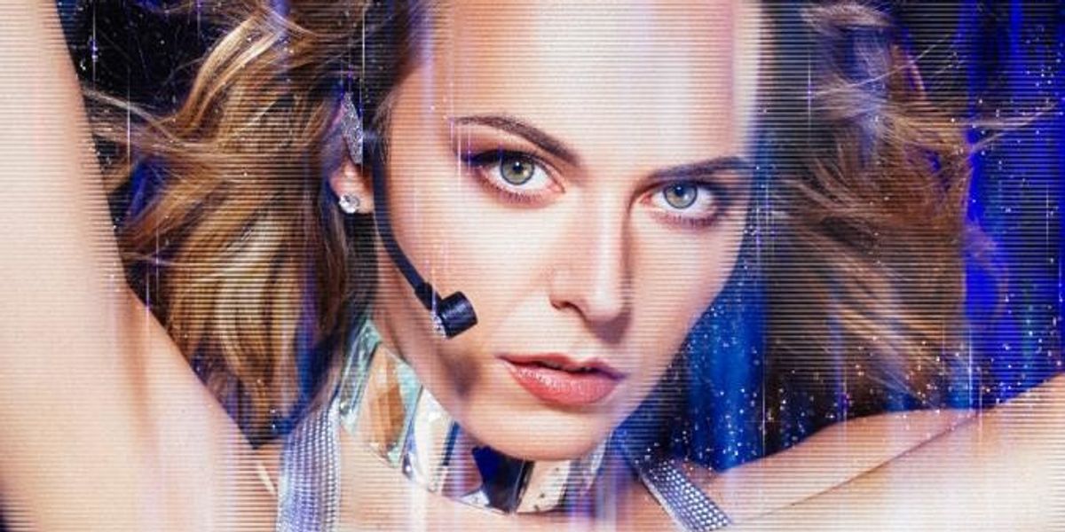 Hannah Diamond in HD