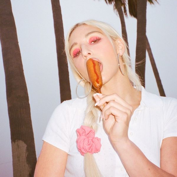 Spend a Day at the Beach With Abella Danger