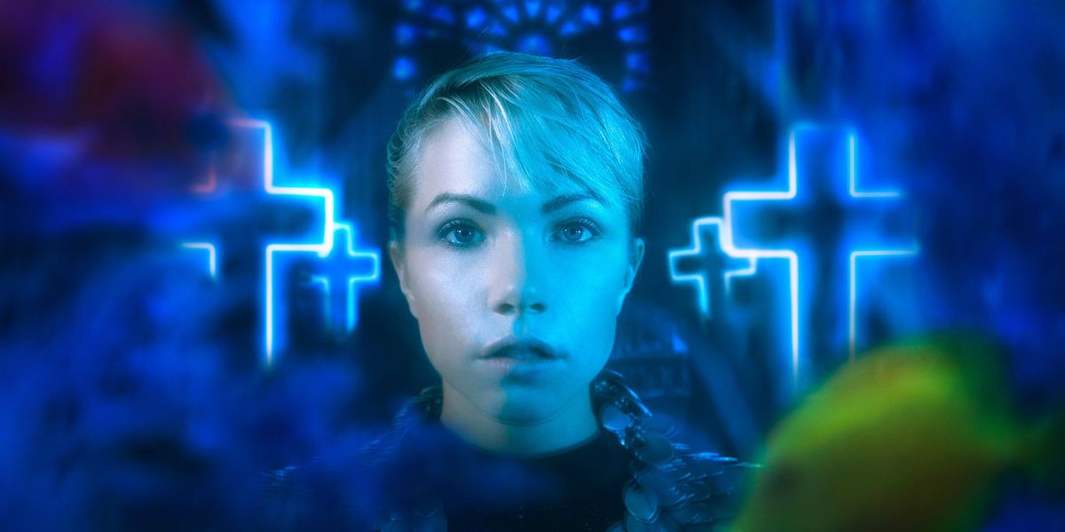 Carly Rae Jepsen Fans Think She's Sending Them Hidden Messages