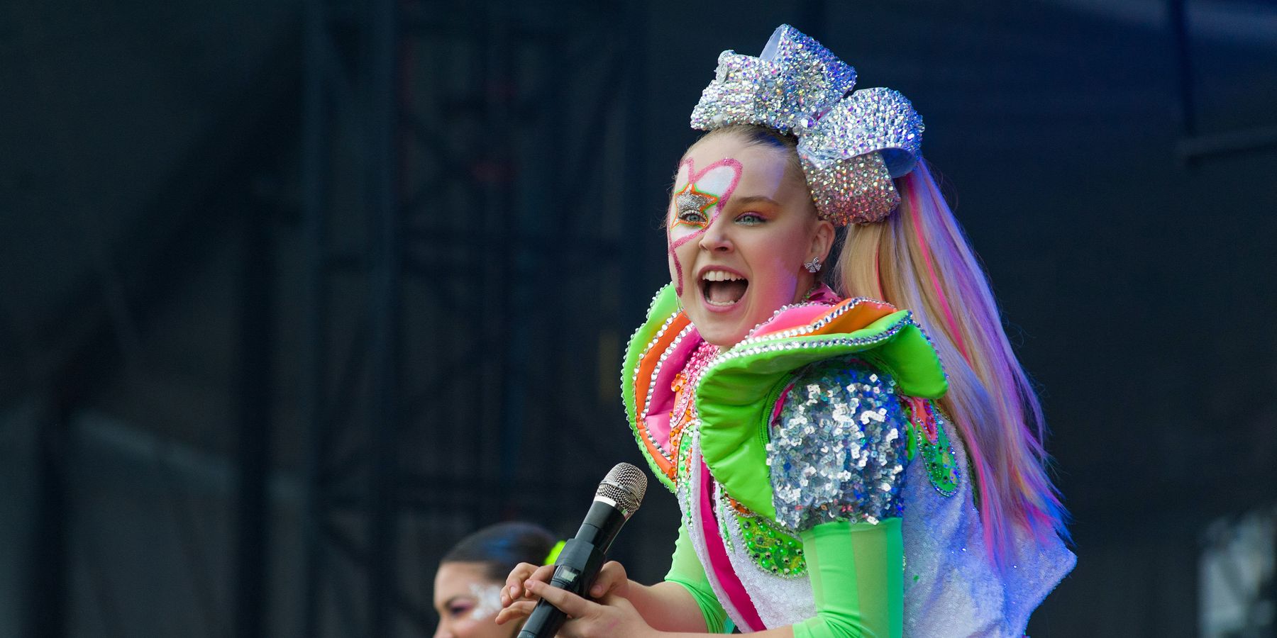 JoJo Siwa Is Unrecognizable Without Her Ponytail