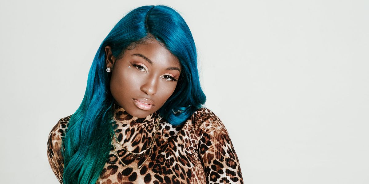 Jade Amar Premieres Kiss-Off Debut, 'Cherry Red'