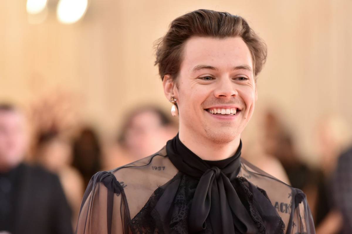 Why Did We Take the "Harry Styles Wore a Dress" Bait? - PAPER Magazine Why Did We Take the "Harry Styles Wore a Dress" Bait? - PAPER Magazine