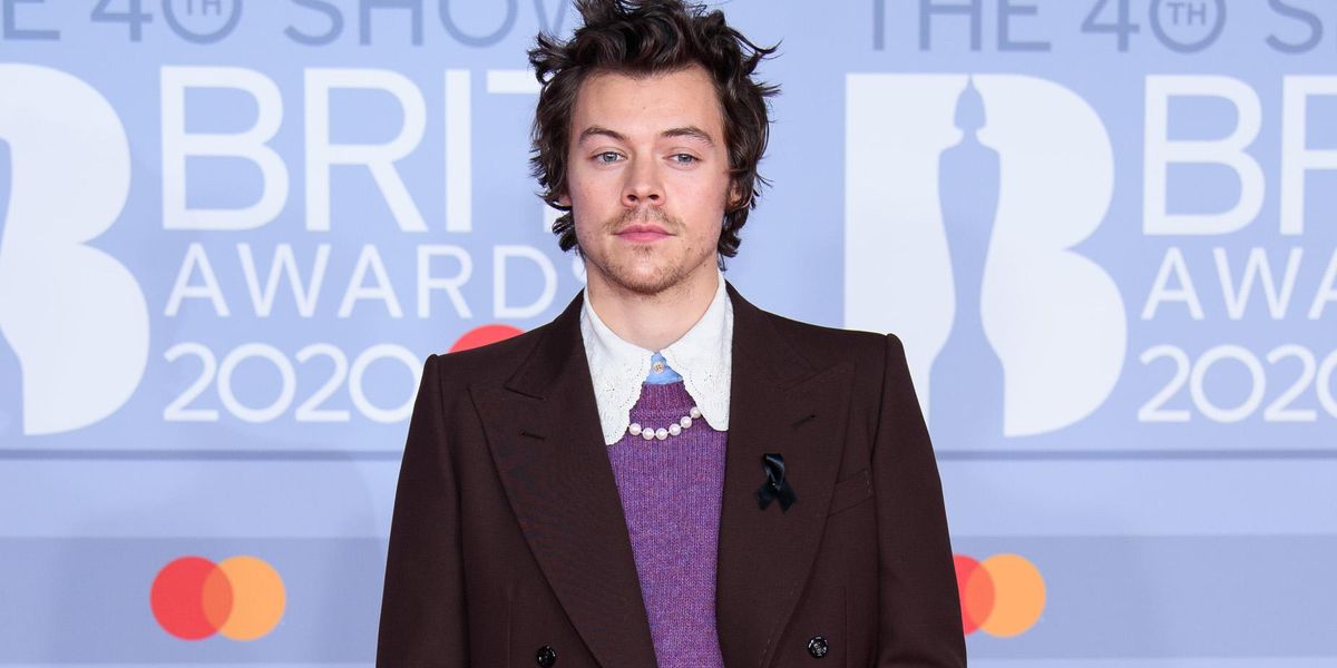 Harry Styles Responds to Critics of His "Vogue" Dress - PAPER Magazine Harry Styles Responds to Critics of His "Vogue" Dress - PAPER Magazine