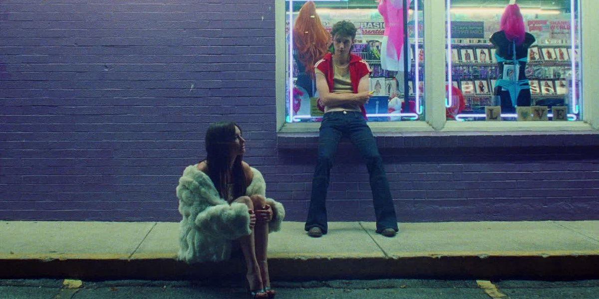 Troye Sivan and Kacey Musgraves Take it 'Easy'