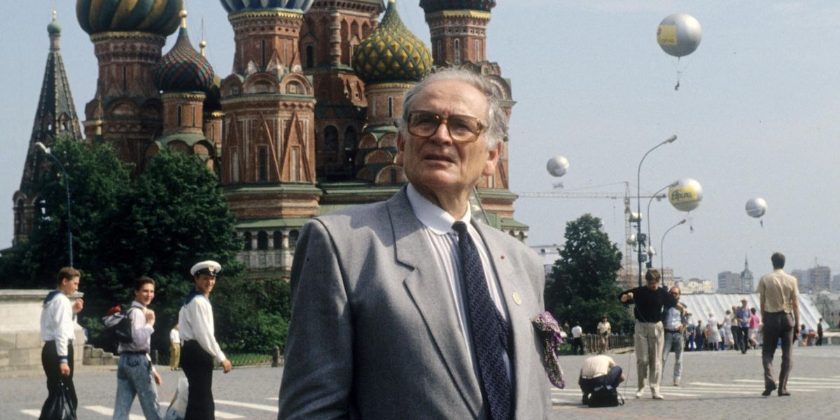 Fancy Lunch and Frying Pans With Pierre Cardin