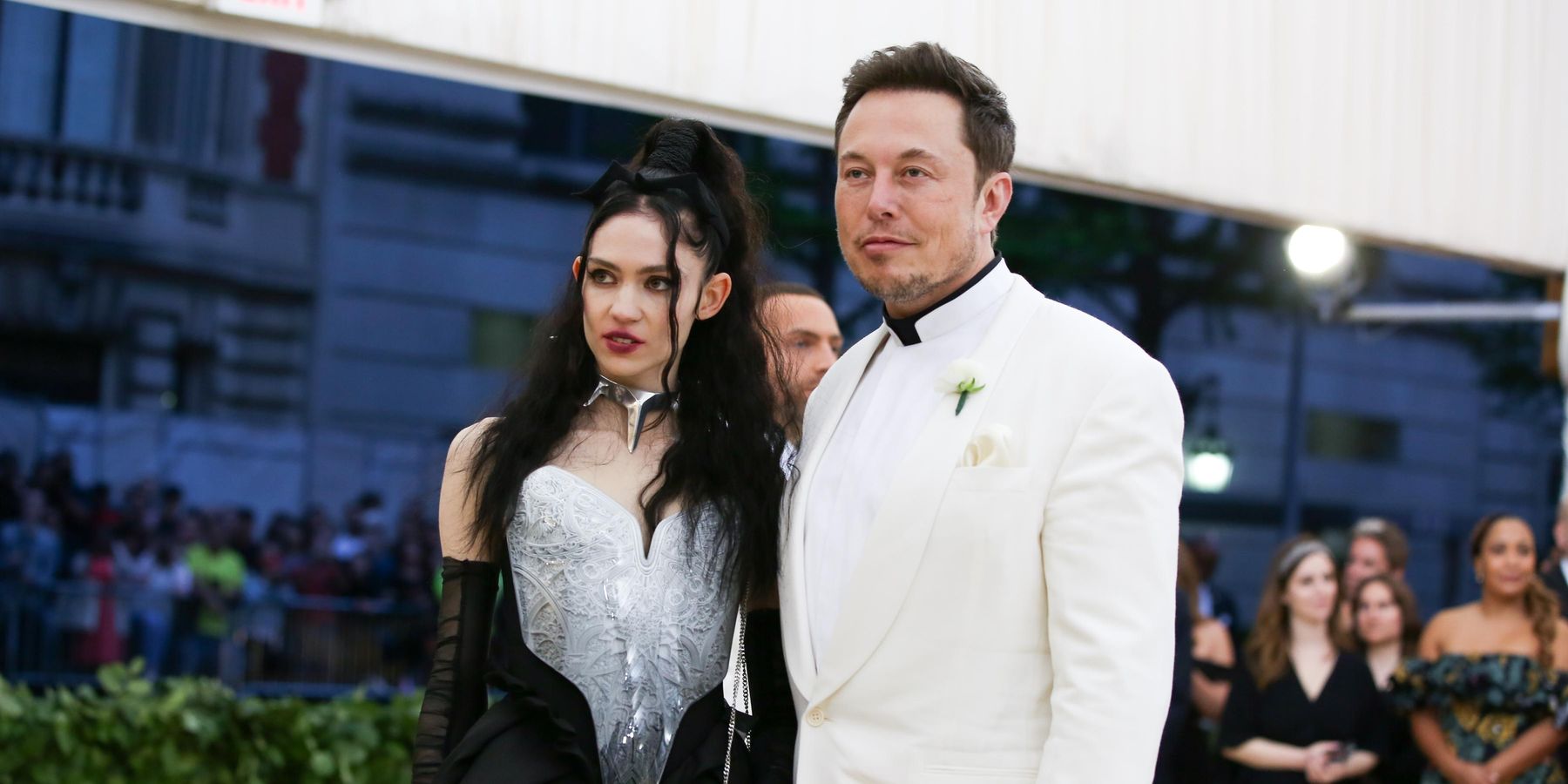 Grimes' Boyfriend Is Richer Than Jeff Bezos