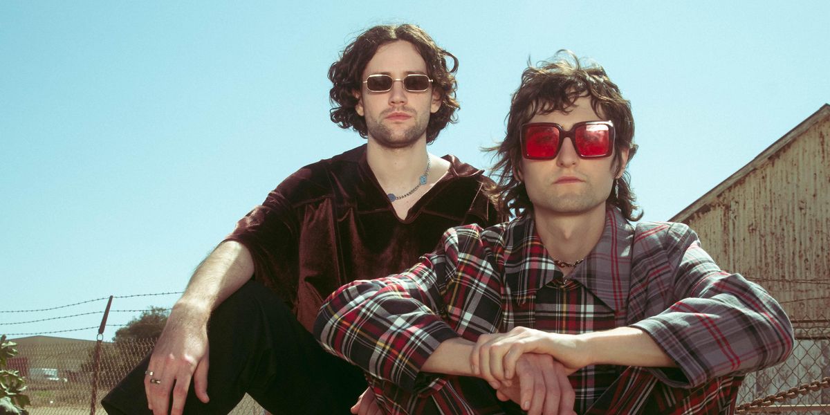 Dream-Pop Duo Sports Has 'The Look'