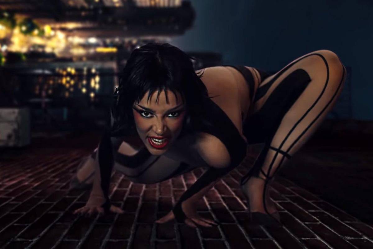 Doja Cat Transforms Into a Tarantula for "Streets" Video - PAPER Magazine Doja Cat Transforms Into a Tarantula for "Streets" Video - PAPER Magazine