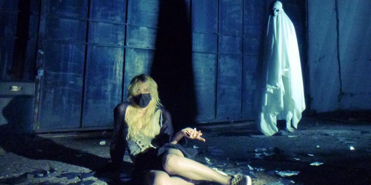 Laura Les Actually Grew Up in a Haunted House