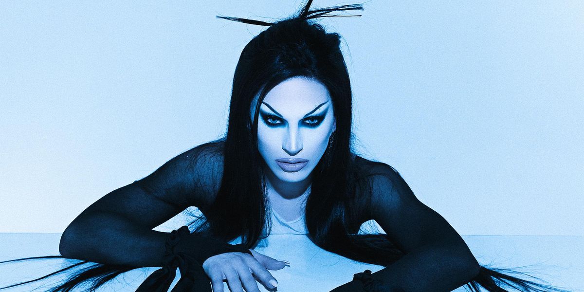 Aquaria as Amy Lee