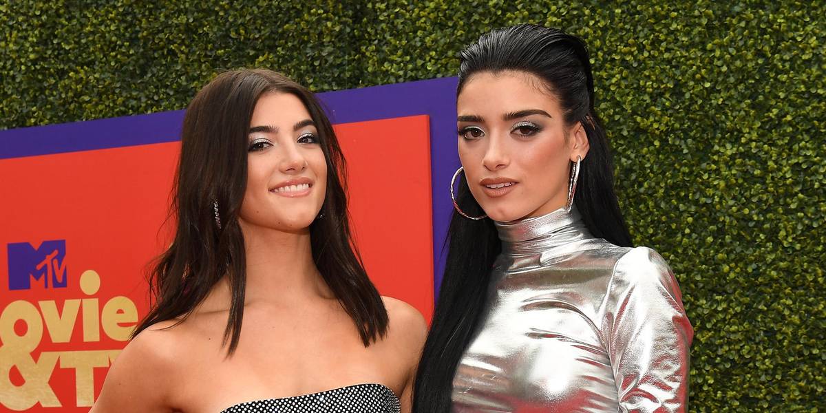 The D’Amelio Sisters Are Hosting a Big TikTok Fashion Show
