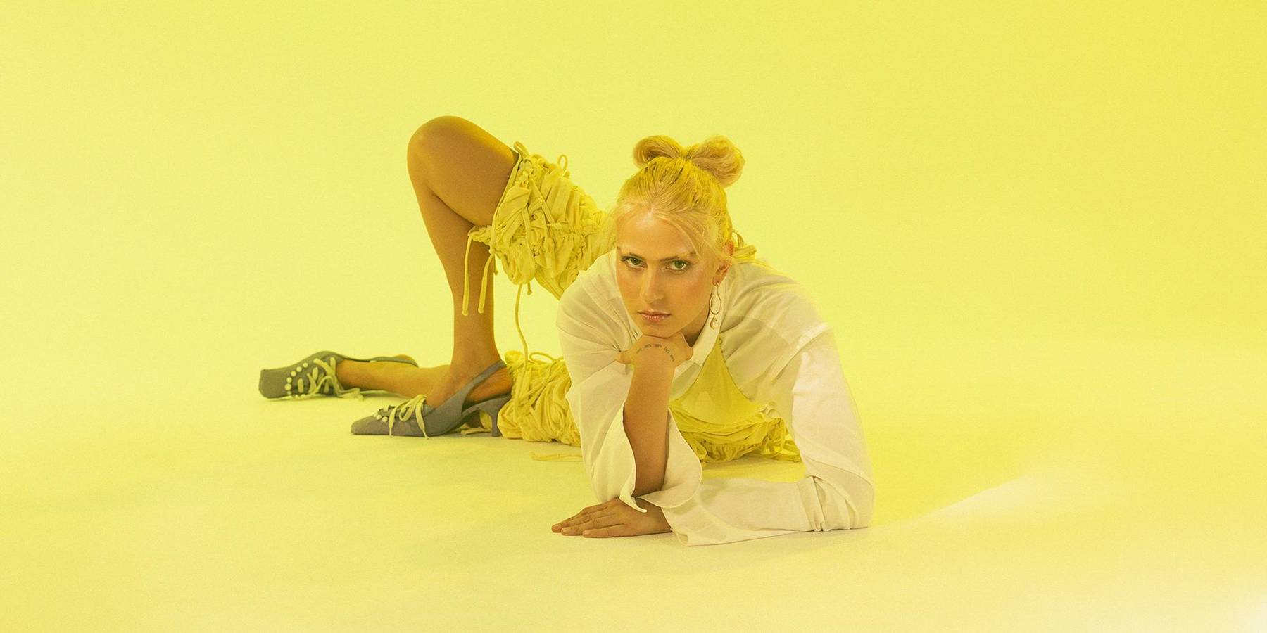 Banoffee Is a Self-Indulgent Troll in 'Idiot'