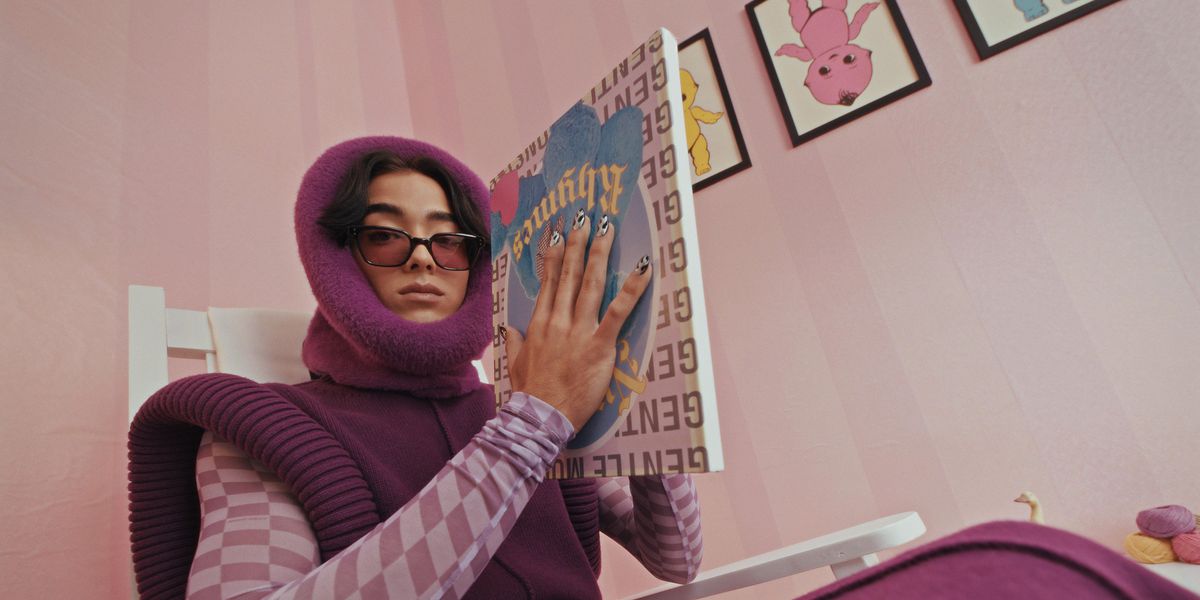 Watch Neil Shibata Read You a Gentle Bedtime Story