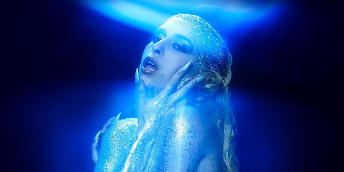 Gia Woods Invites Us to 'Heartbreak County'