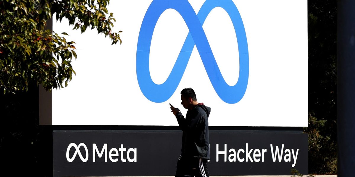 Tech Overlord Mark Zuckerberg Welcomes Us to the Metaverse