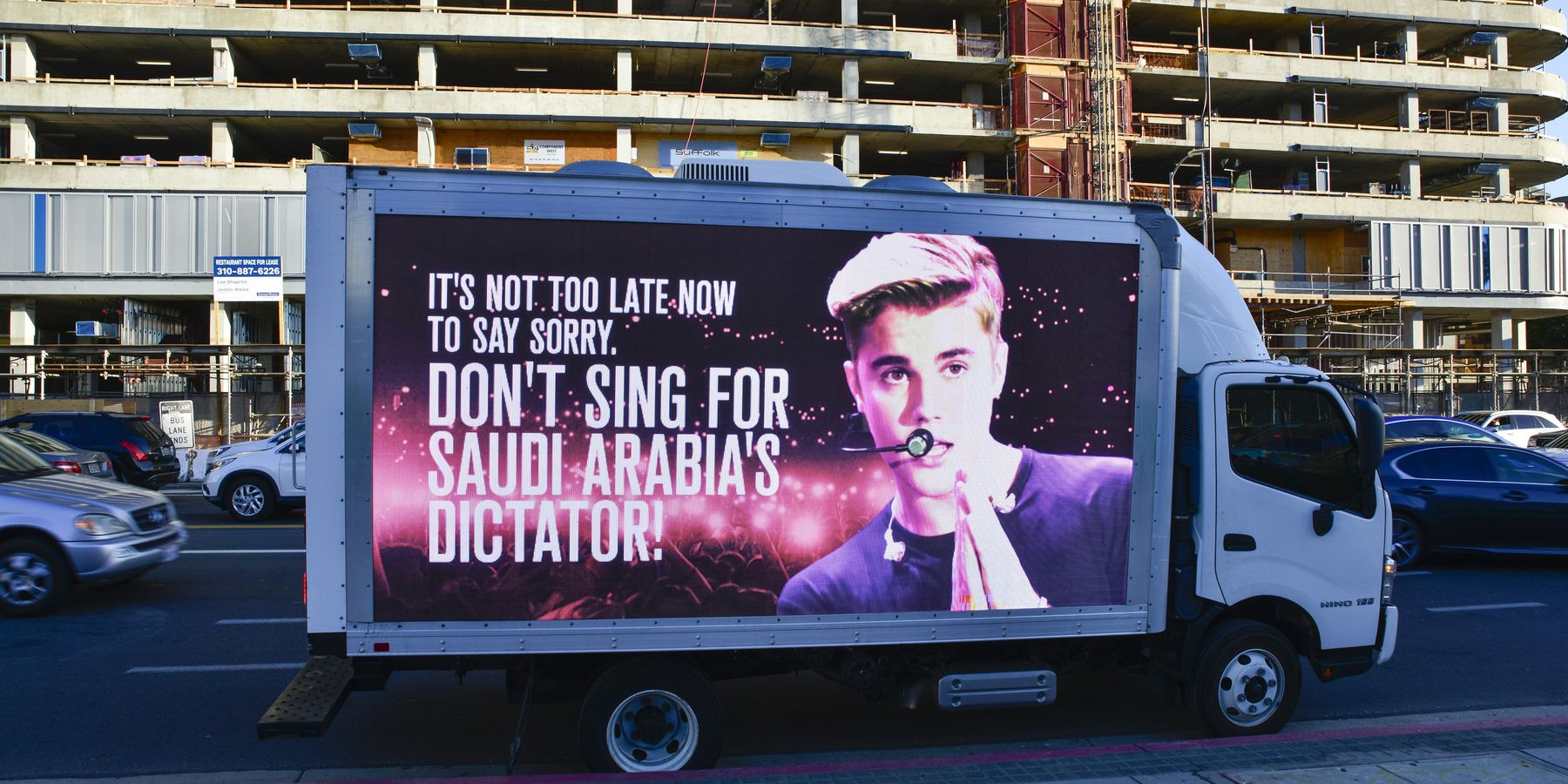 Justin Bieber Goes Through With Controversial Performance