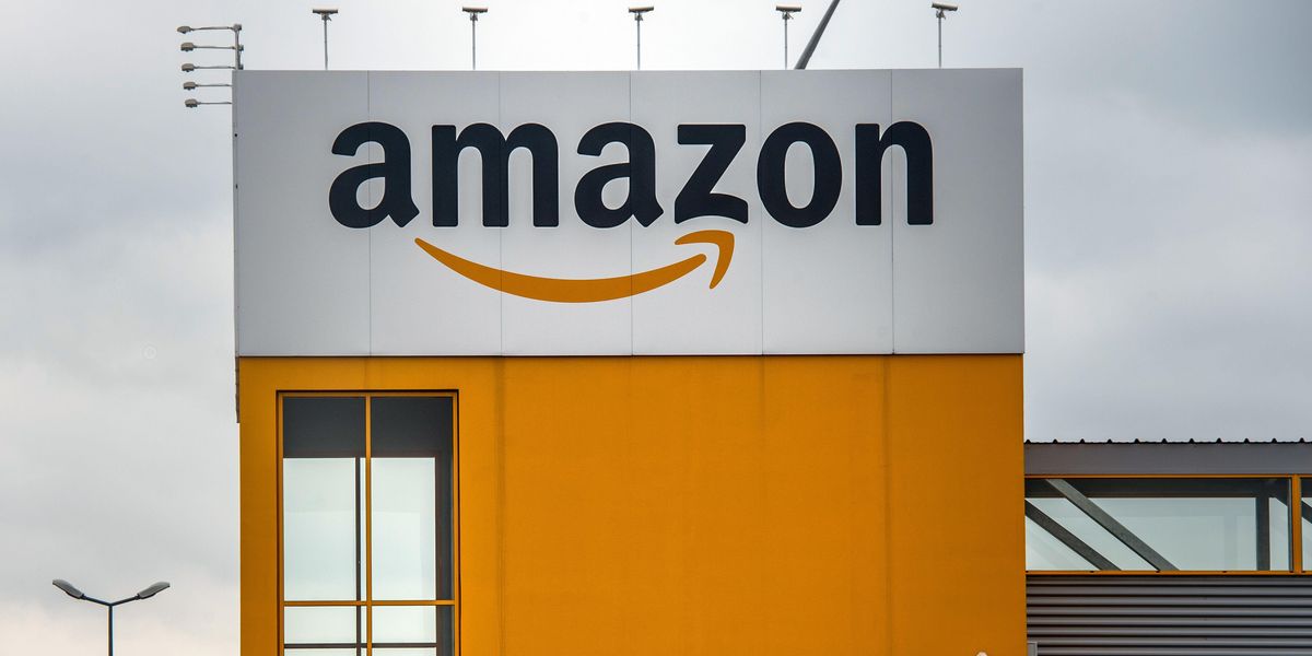Amazon Labor Staten Island Warehouse Becomes First Amazon Labor Union - PAPER Magazine