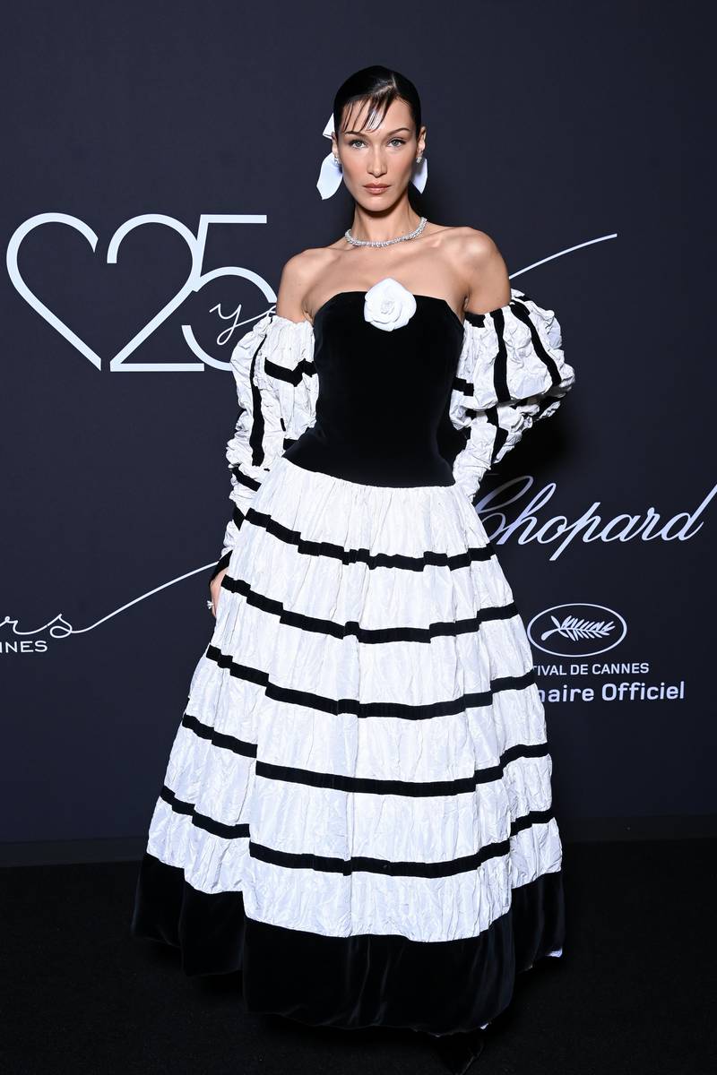 ted baker glitter dress Zapakasa Women Black and White Satin Black Tie Dress with Slit Mermaid  Strapless Long Formal Dress