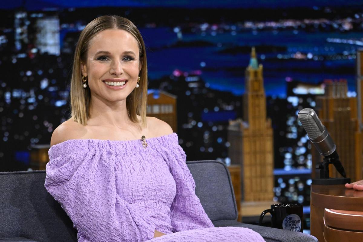 kristen bell you again purple dress Kristen Bell (You Again)